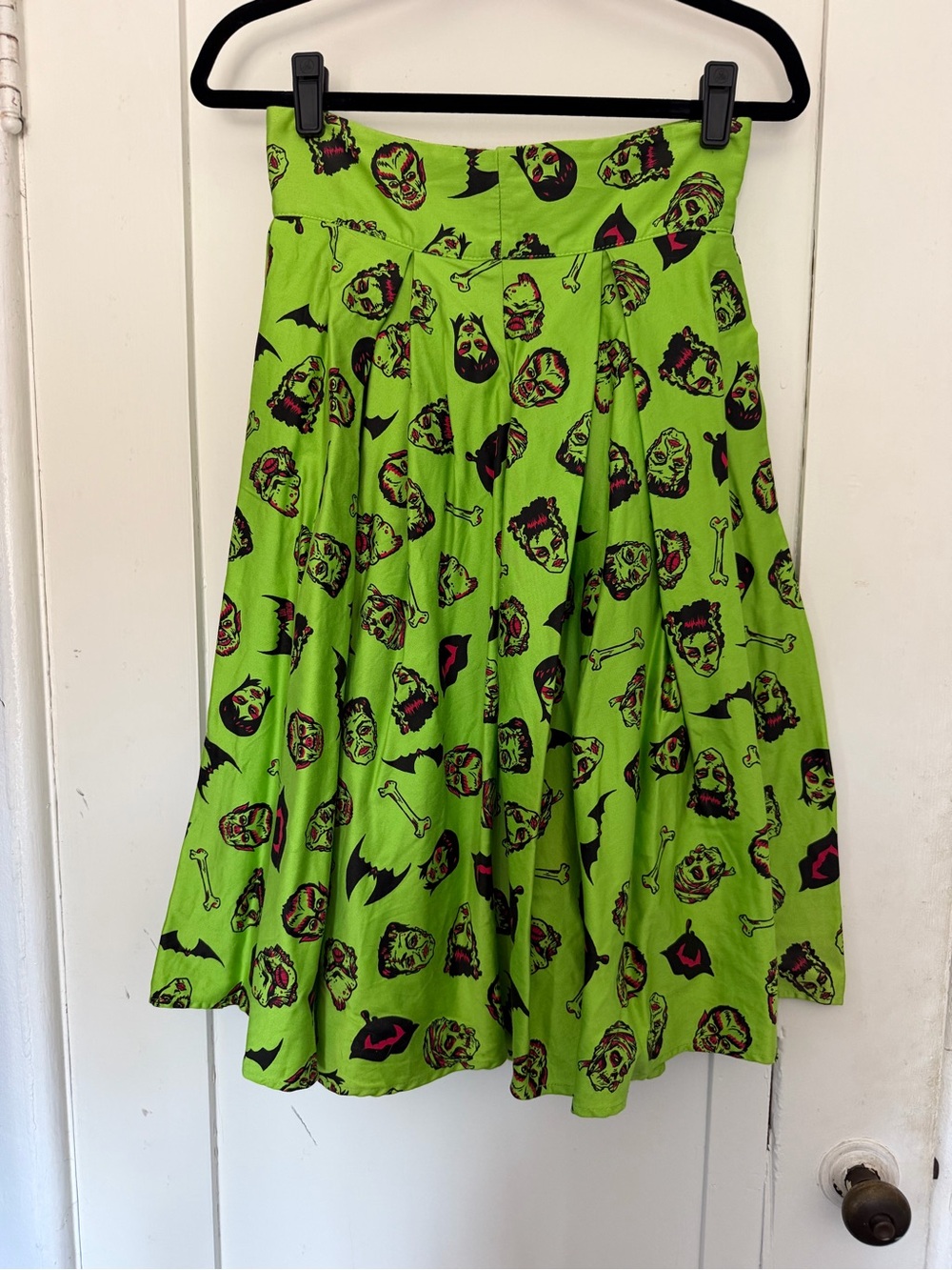 Rare Deadly Dames by Micheline Pitt Lime Green Monster Mash Kinky Box Skirt M